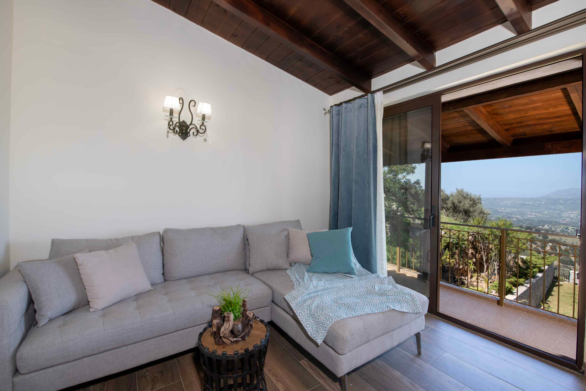 Geroulios Kastro Villa Complex 